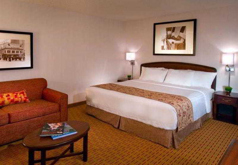 Courtyard By Marriott Portland Southeast/Clackamas Εξωτερικό φωτογραφία