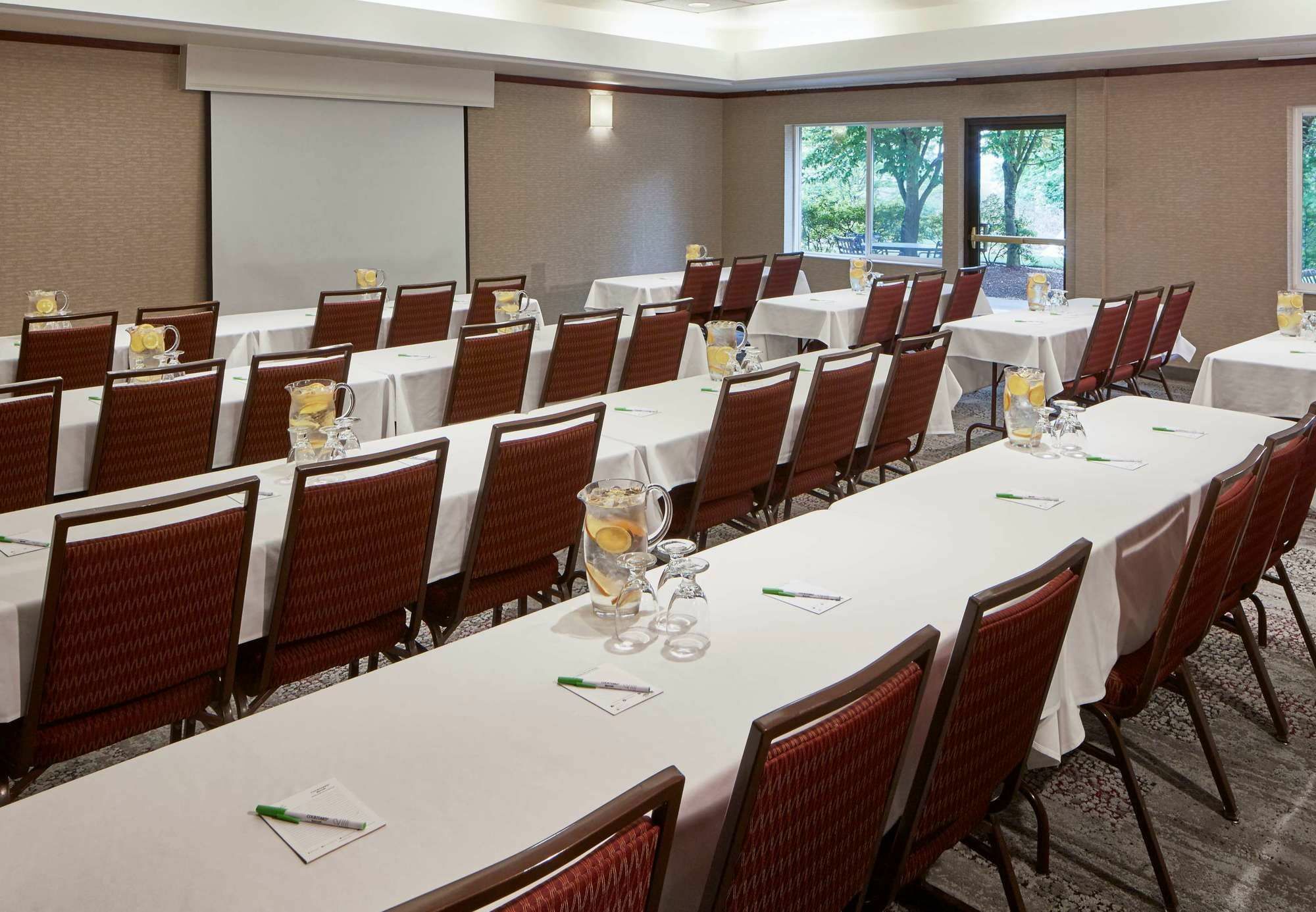Courtyard By Marriott Portland Southeast/Clackamas Εξωτερικό φωτογραφία